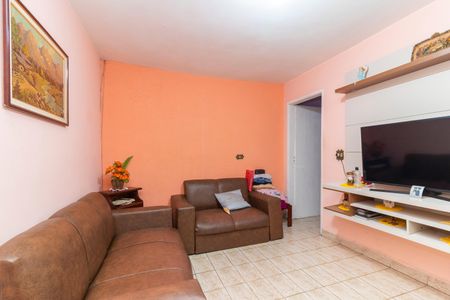 Casa à venda com 150m², 2 quartos e 3 vagasSala