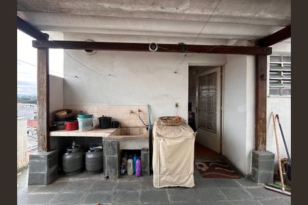 Casa à venda com 170m², 3 quartos e 4 vagasÁrea de Serviço/ Quintal