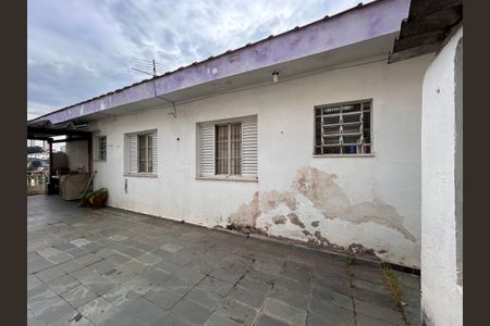 Casa à venda com 170m², 3 quartos e 4 vagasÁrea de Serviço/ Quintal