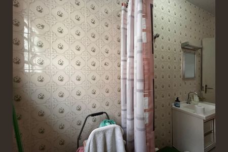 Casa à venda com 170m², 3 quartos e 4 vagasBanheiro 2