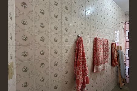 Casa à venda com 170m², 3 quartos e 4 vagasBanheiro 2