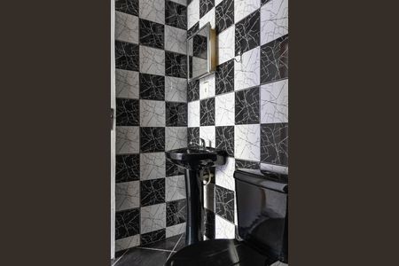 Casa para alugar com 60m², 1 quarto e 1 vaga Casa para alugar com 60m², 1 quarto e 1 vagaBanheiro