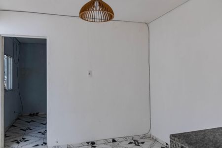 Casa para alugar com 60m², 1 quarto e 1 vaga Casa para alugar com 60m², 1 quarto e 1 vagaSala