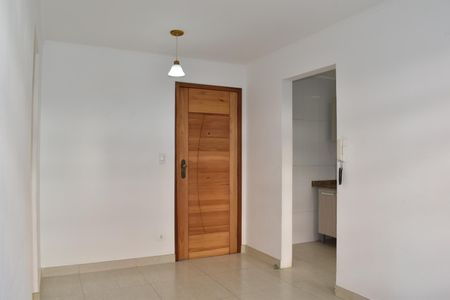 Apartamento para alugar com 45m², 2 quartos e 1 vaga Apartamento para alugar com 45m², 2 quartos e 1 vagaSala