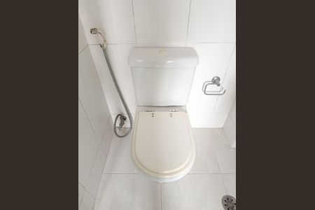 Casa à venda com 250m², 4 quartos e 3 vagas Casa à venda com 250m², 4 quartos e 3 vagasBanheiro da Edícula