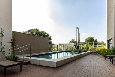 Studio à venda com 25m², 1 quarto e sem vagaÁrea comum - Piscina