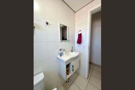 Apartamento à venda com 52m², 2 quartos e 2 vagas Apartamento à venda com 52m², 2 quartos e 2 vagasBanheiro