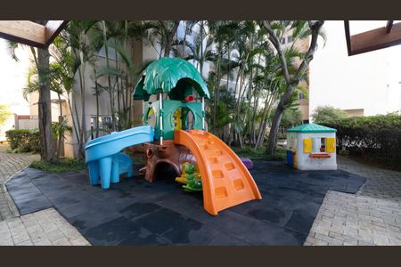 Apartamento à venda com 65m², 3 quartos e 2 vagasÁrea comum - Playground