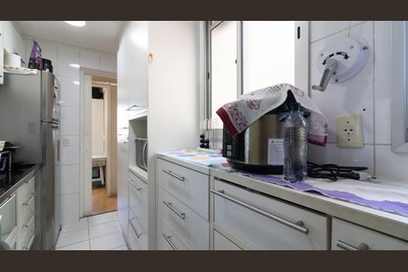 Apartamento à venda com 65m², 3 quartos e 2 vagasCozinha
