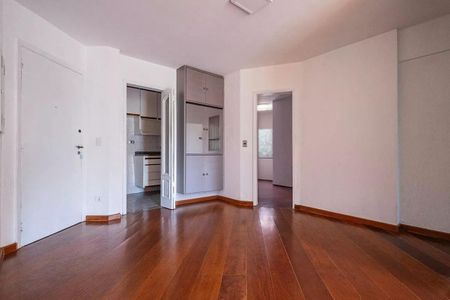 Apartamento à venda com 68m², 2 quartos e 2 vagasFoto 02