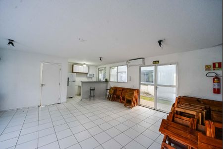 Apartamento para alugar com 40m², 2 quartos e 1 vaga Apartamento para alugar com 40m², 2 quartos e 1 vagaÁrea comum - Salão de festas