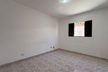 Casa à venda com 172m², 3 quartos e 2 vagasSuíte
