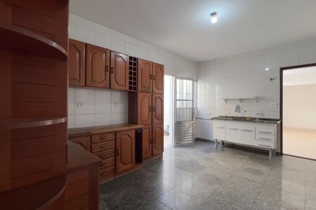 Casa à venda com 172m², 3 quartos e 2 vagasCozinha