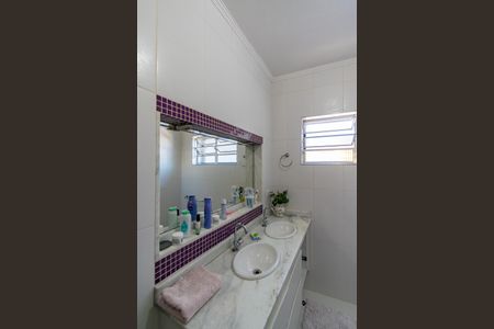 Casa à venda com 262m², 4 quartos e 2 vagasBanheiro Social