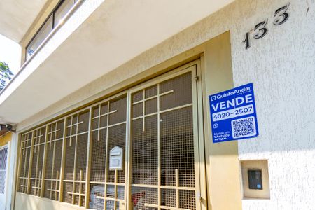 Casa à venda com 262m², 4 quartos e 2 vagasFachada
