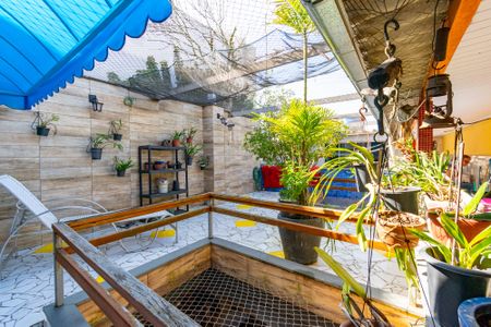 Casa à venda com 262m², 4 quartos e 2 vagasQuintal