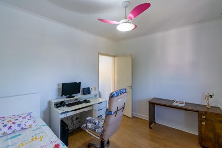 Casa à venda com 262m², 4 quartos e 2 vagasQuarto 