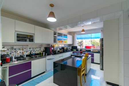 Casa à venda com 262m², 4 quartos e 2 vagasCozinha