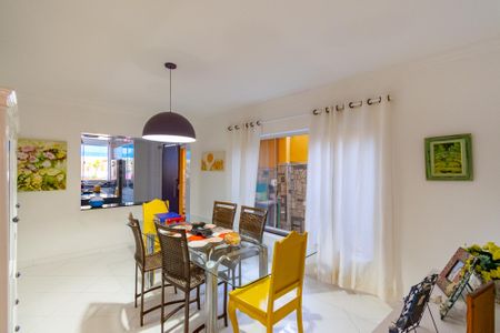 Casa à venda com 262m², 4 quartos e 2 vagasSala de Jantar