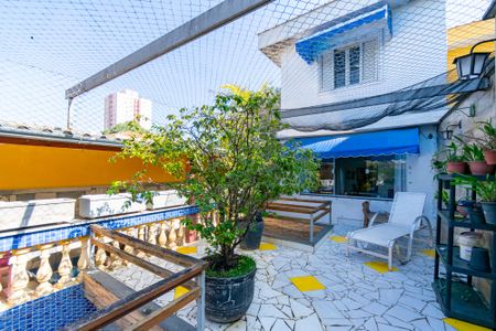 Casa à venda com 262m², 4 quartos e 2 vagasQuintal