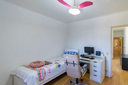 Casa à venda com 262m², 4 quartos e 2 vagasQuarto 