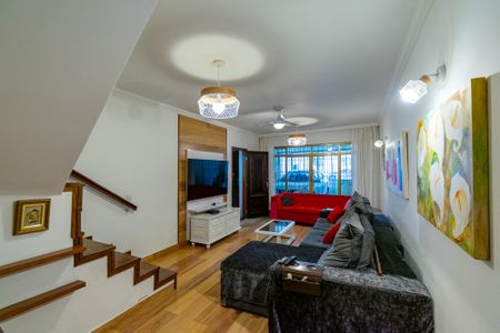 Casa à venda com 262m², 4 quartos e 2 vagasSala