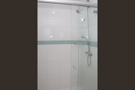 Apartamento à venda com 130m², 3 quartos e 2 vagas Apartamento à venda com 130m², 3 quartos e 2 vagasBanheiro Social