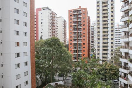 Apartamento à venda com 130m², 3 quartos e 2 vagas Apartamento à venda com 130m², 3 quartos e 2 vagasVista da Sacada