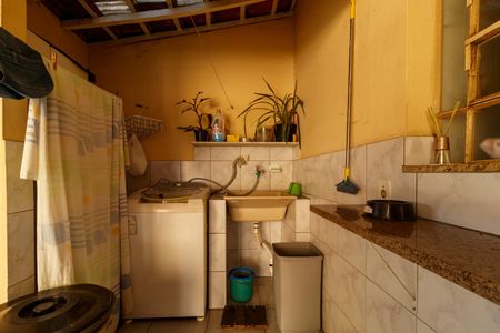 Casa à venda com 200m², 3 quartos e 2 vagasÁrea de Serviço