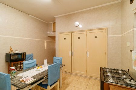 Casa à venda com 200m², 3 quartos e 2 vagasCozinha