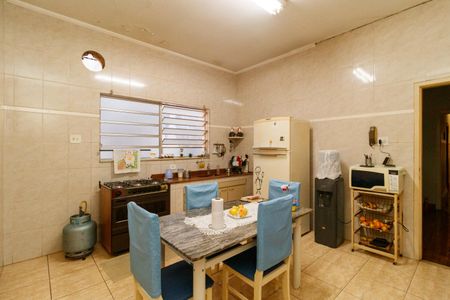 Casa à venda com 200m², 3 quartos e 2 vagasCozinha