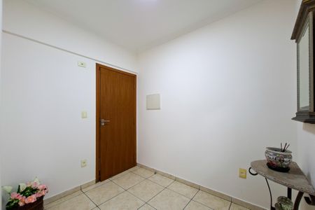Apartamento para alugar com 98m², 2 quartos e 1 vagaHall de entrada