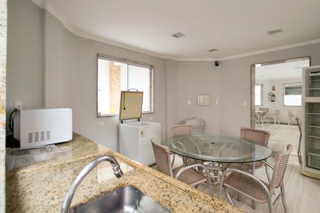 Apartamento para alugar com 98m², 2 quartos e 1 vagaÁrea comum - Salão de festas