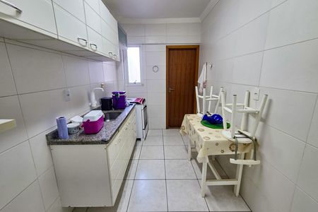 Cozinha de apartamento para alugar com 2 quartos, 98m² em Vila Tupi, Praia Grande