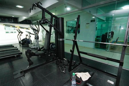 Área comum - Academia de apartamento para alugar com 2 quartos, 98m² em Vila Tupi, Praia Grande
