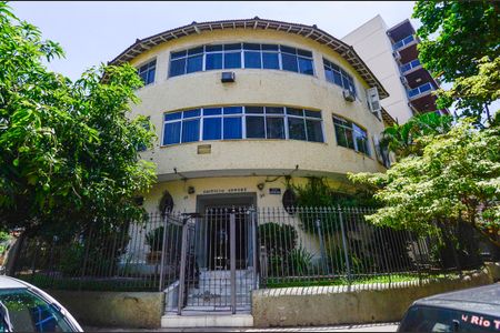 Apartamento à venda com 70m², 3 quartos e sem vagaFachada