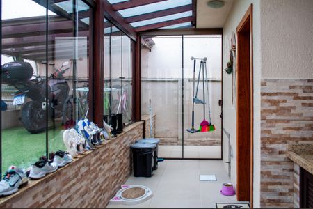 Casa à venda com 190m², 2 quartos e 5 vagas Casa à venda com 190m², 2 quartos e 5 vagasArea de serviço