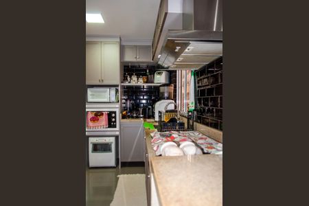 Casa à venda com 190m², 2 quartos e 5 vagas Casa à venda com 190m², 2 quartos e 5 vagasCozinha