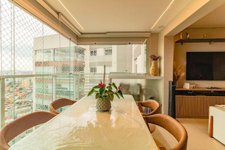 Apartamento à venda com 65m², 2 quartos e 1 vaga Apartamento à venda com 65m², 2 quartos e 1 vagaVaranda gourmet