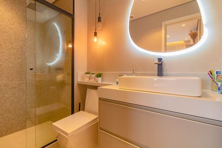Apartamento à venda com 65m², 2 quartos e 1 vaga Apartamento à venda com 65m², 2 quartos e 1 vagaBanheiro Suíte