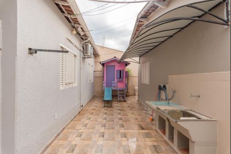 Casa à venda com 138m², 2 quartos e 3 vagasÁrea comum
