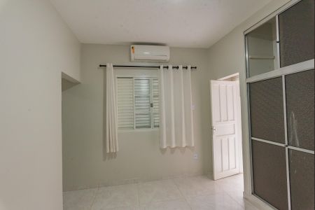 Casa à venda com 138m², 2 quartos e 3 vagasQuarto de Serviço