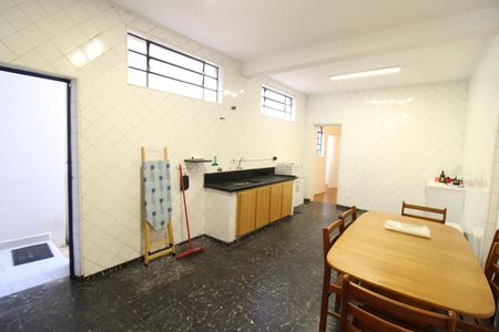 Casa à venda com 186m², 4 quartos e 2 vagasCozinha