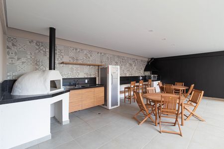 Apartamento para alugar com 40m², 2 quartos e 1 vaga Apartamento para alugar com 40m², 2 quartos e 1 vagaÁrea comum - Churrasqueira