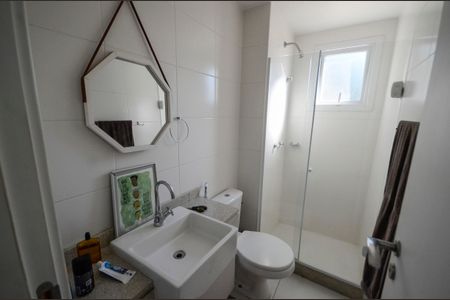 Apartamento à venda com 83m², 2 quartos e 1 vagaBanheiro da Suíte