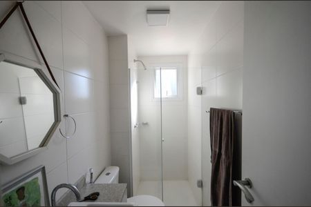 Apartamento à venda com 83m², 2 quartos e 1 vagaBanheiro da Suíte