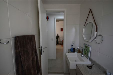 Apartamento à venda com 83m², 2 quartos e 1 vagaBanheiro da Suíte