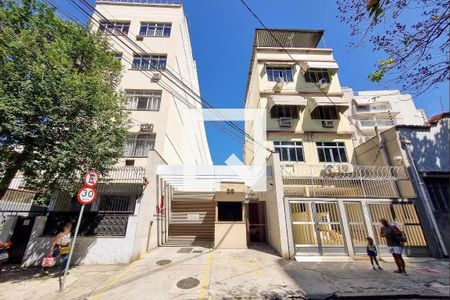 Apartamento à venda com 83m², 2 quartos e 1 vagaFachada