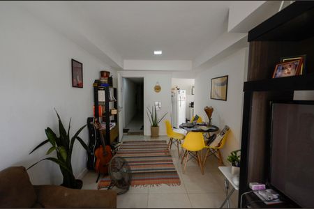 Apartamento à venda com 83m², 2 quartos e 1 vagaSala