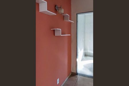 Casa de condomínio para alugar com 180m², 2 quartos e 1 vagaCorredor